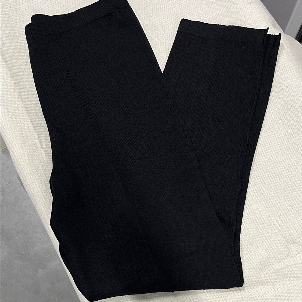 Vintage St. John basic  elastic waste size 12 Black Pants excellent condition - Picture 2 of 12